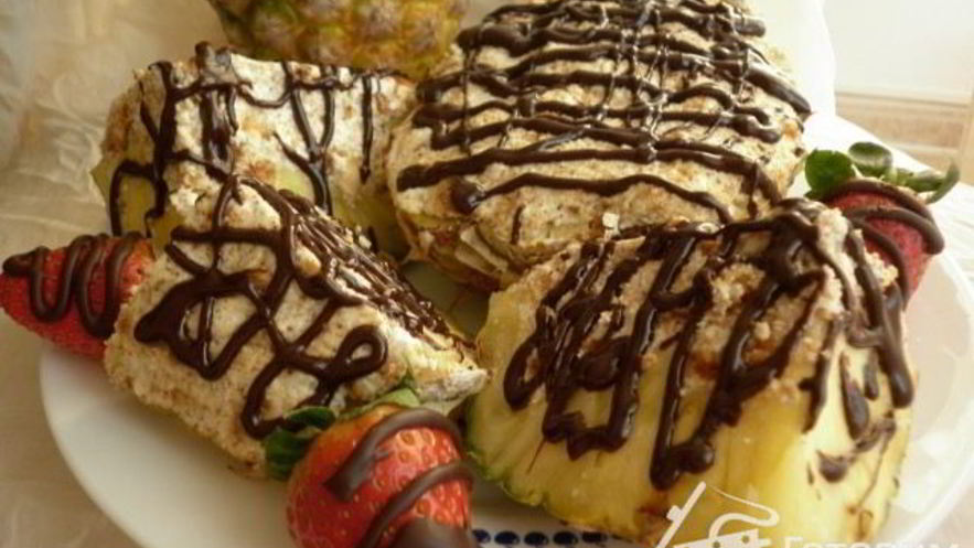 Рецепт ананаса запеченого с творогом