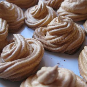 Рецепт Безе на белках и пудре