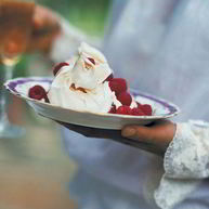 Рецепт Безе с малиной