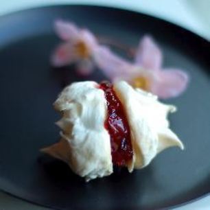 Рецепт Безе с вишневым вареньем