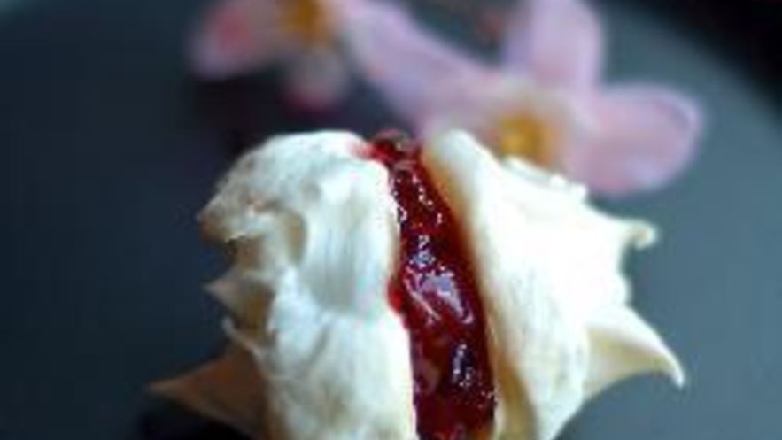 Рецепт безе с вишневым вареньем