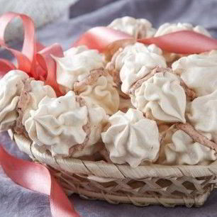 Рецепт Безе в мультиварке с нежным кремом