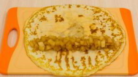 Рецепт блинчиков с яблоками под безе