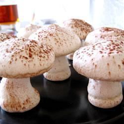 Рецепт Грибочков из безе