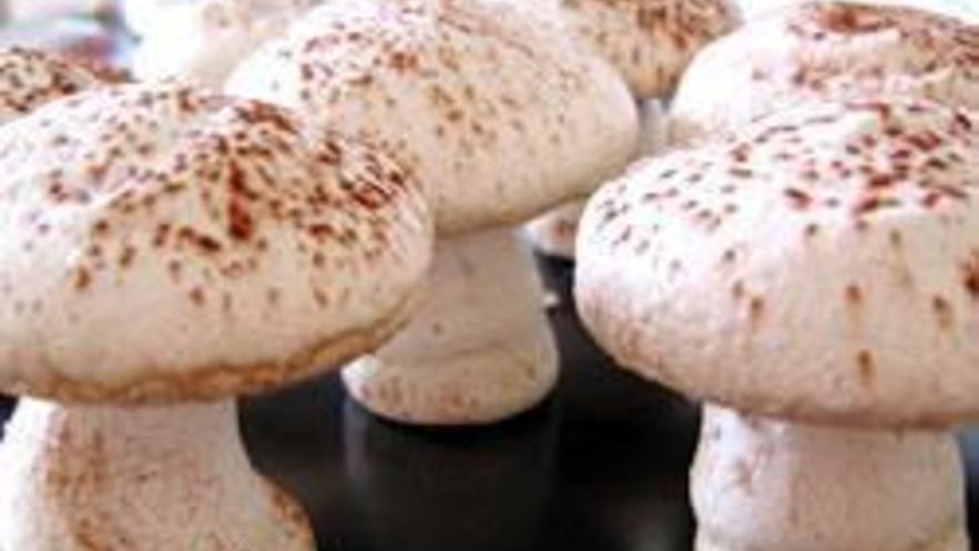 Рецепт грибочков из безе