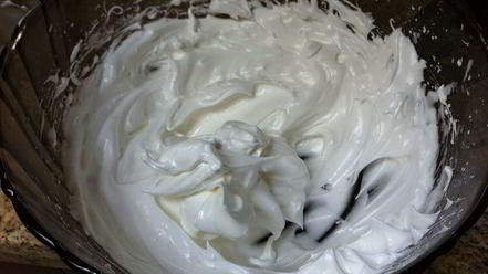 Рецепт печений-безе с черной смородиной