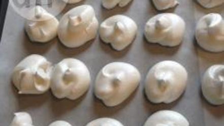 Рецепт постных безе без яиц