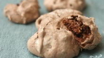 Рецепт шоколадного безе с миндалем