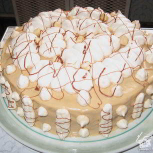 Рецепт Шоколадного бисквита с безе, крем с ноткой Мокко