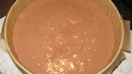 Рецепт шоколадного бисквита с безе, крем с ноткой мокко