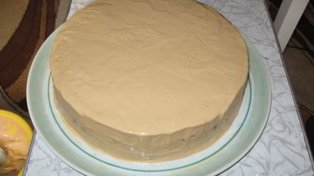 Рецепт шоколадного бисквита с безе, крем с ноткой мокко