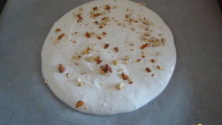 Рецепт торта-безе с творожно-малиновой начинкой