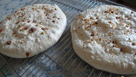 Рецепт торта-безе с творожно-малиновой начинкой