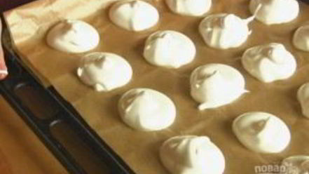 Рецепт торта-безе со сгущенкой