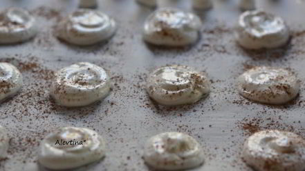 Рецепт украшений из безе с шоколадом