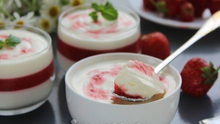 Рецепт десерта из клубники и сметаны с желатином