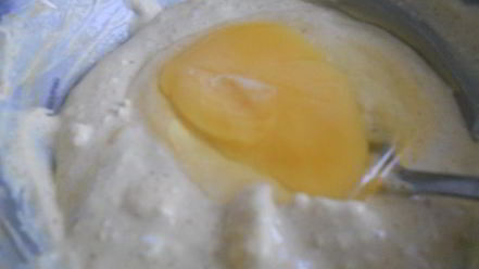 Рецепт творожного рулета с халвой