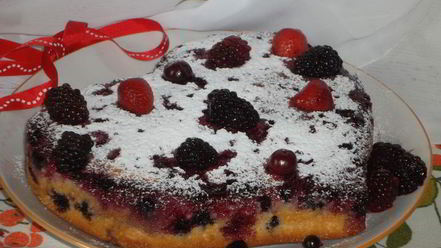 Рецепт клафути с ягодным ассорти