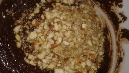 Рецепт конфеткивесельчаков-толстячков с шоколадом и миндалем без выпечки