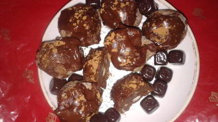 Рецепт конфеткивесельчаков-толстячков с шоколадом и миндалем без выпечки