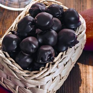 Рецепт Конфет Шоколадная вишня в коньяке
