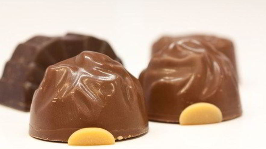 Рецепт шоколадных конфет с начинкой из арахисового крема