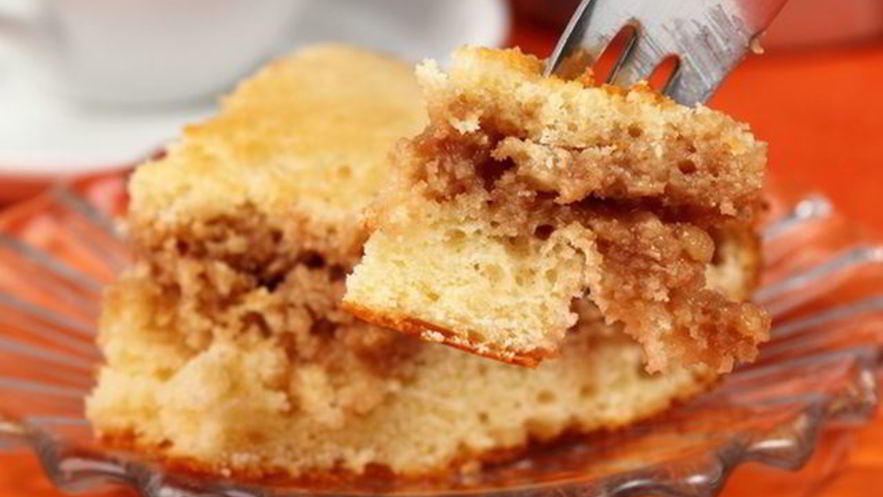 Рецепт бисквита с яблоками и кофейным кремом