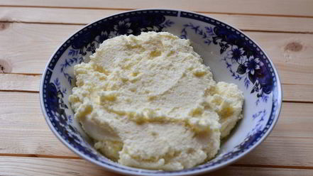 Рецепт бисквитного рулета с кремом из манки