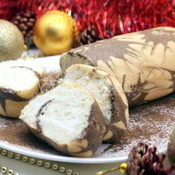 Рецепт Бисквитного рулета с кремом Новогодний салют