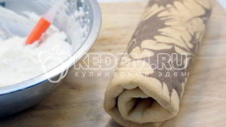 Рецепт бисквитного рулета с кремом новогодний салют