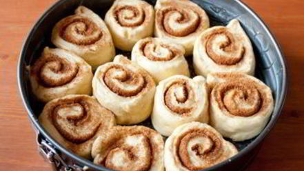 Рецепт булочек с корицей и кремом из сливочного сыра