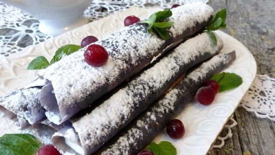 Рецепт черничных блинчиков с кремом из маскарпоне