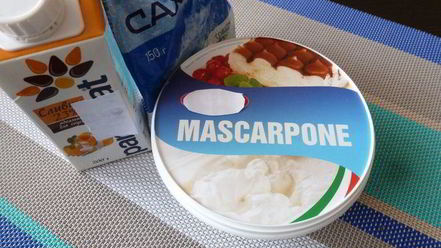 Рецепт черничных блинчиков с кремом из маскарпоне