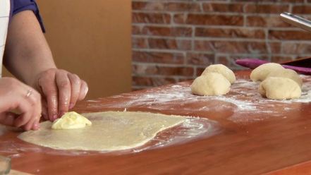 Рецепт испанских булочек с заварным кремом