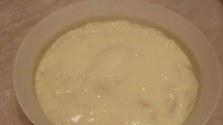 Рецепт пудинга из булочки с кремом