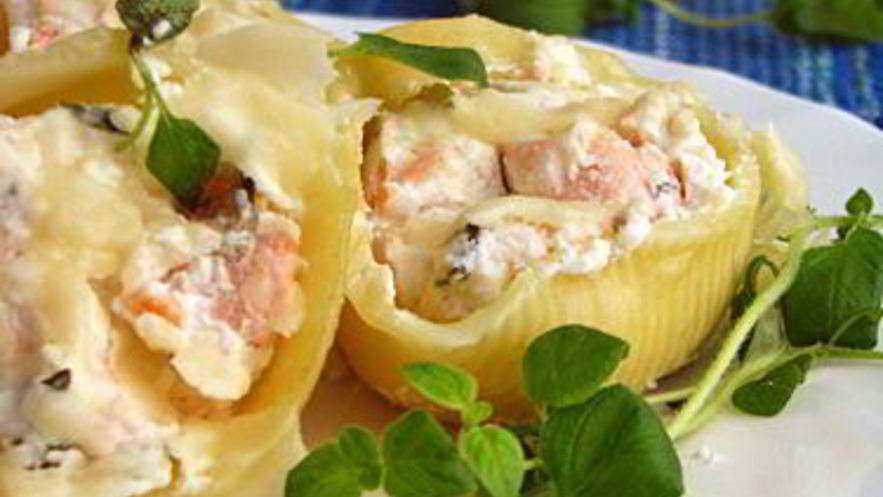 Рецепт ракушек с лососем и сырным кремом