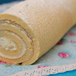 Рецепт Рулета бисквитного с творожным кремом