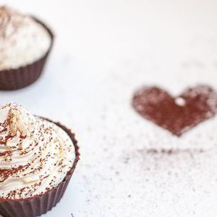 Рецепт Сливочного крема в шоколадных корзиночках