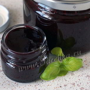 Рецепт Мармелада из черной смородины с базиликом