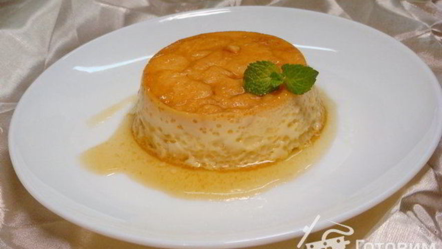 Рецепт молочного пудинга с карамелью