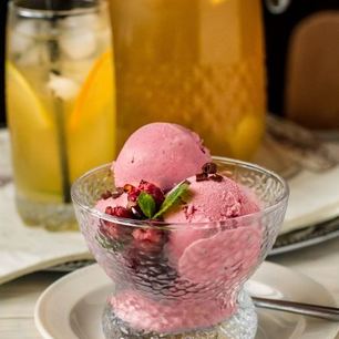 Рецепт Малинового мороженого