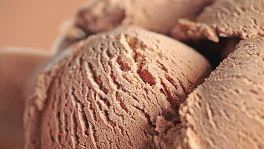 Рецепт мороженого из коричневого сахара с бальзамическим уксусом