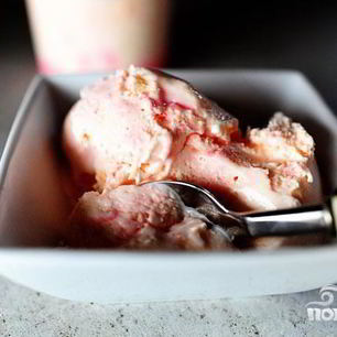 Рецепт Мятна-ванильного сливочного мороженого