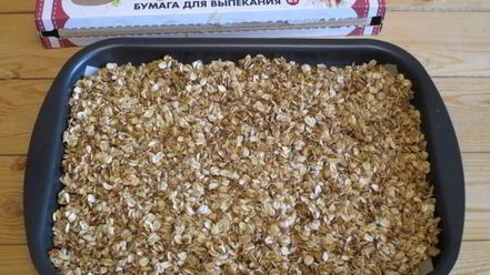 Рецепт мюсли — медового геркулеса к мороженому