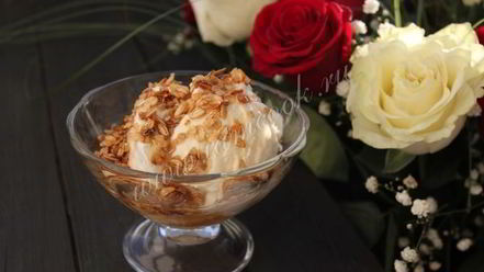 Рецепт мюсли — медового геркулеса к мороженому