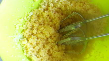 Рецепт сливочного мороженого с белым шоколадом