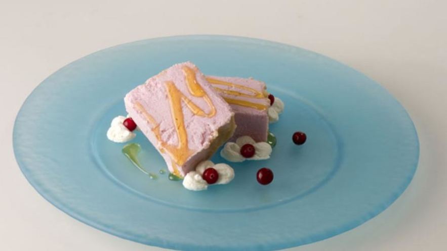 Рецепт творожно-клюквенного мороженого