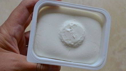 Рецепт ванильного мороженого со сливочным сыром и медом