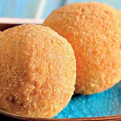 Рецепт Жареного мороженого с соусом из маракуйи