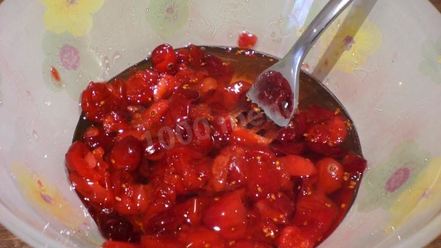 Рецепт клюквенного мусса с манкой